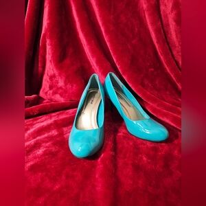 Comfort Plus By Predictions Teal Heels 7.5